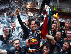 F1赛车世界：塞尔吉奥·佩雷斯 (Sergio Perez) 概述了为改善陷入困境的 2023 年而做出的坚定改变