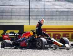 F1赛车世界：马克斯·维斯塔潘 (Max Verstappen) 在首次红牛 RB20 比赛中对不祥的 F1 测试速度做出反应