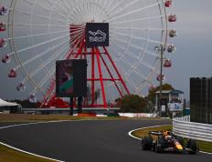 F1赛车世界：F1日本站：不给法拉利任何机会，维斯塔潘、佩雷兹强势包揽前2