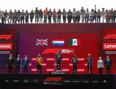 F1赛车世界：气氛热烈，成绩不理想！F1中国大奖赛收官，周冠宇位列14名