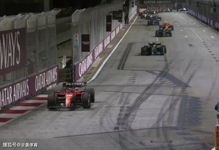 F1赛车世界-F1新加坡大奖赛：塞恩斯助法拉利夺赛季首冠，周冠宇第12名完赛