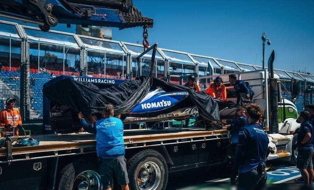 F1赛车世界：为何威廉姆斯F1车队急于修复阿尔本在苏祖卡赛道的撞毁赛车？