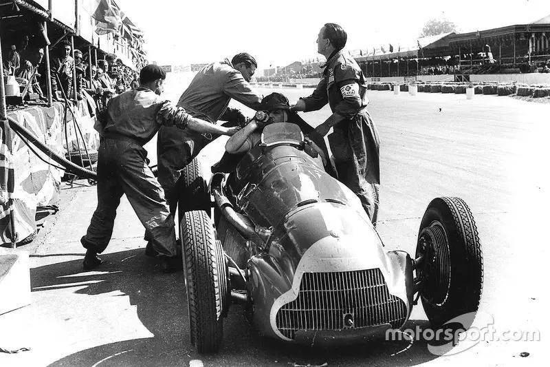 F1赛车世界：1950-2020 阿尔法·罗密欧历届F1赛车
